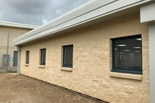 New masonry elevation at HMP Bronzefield