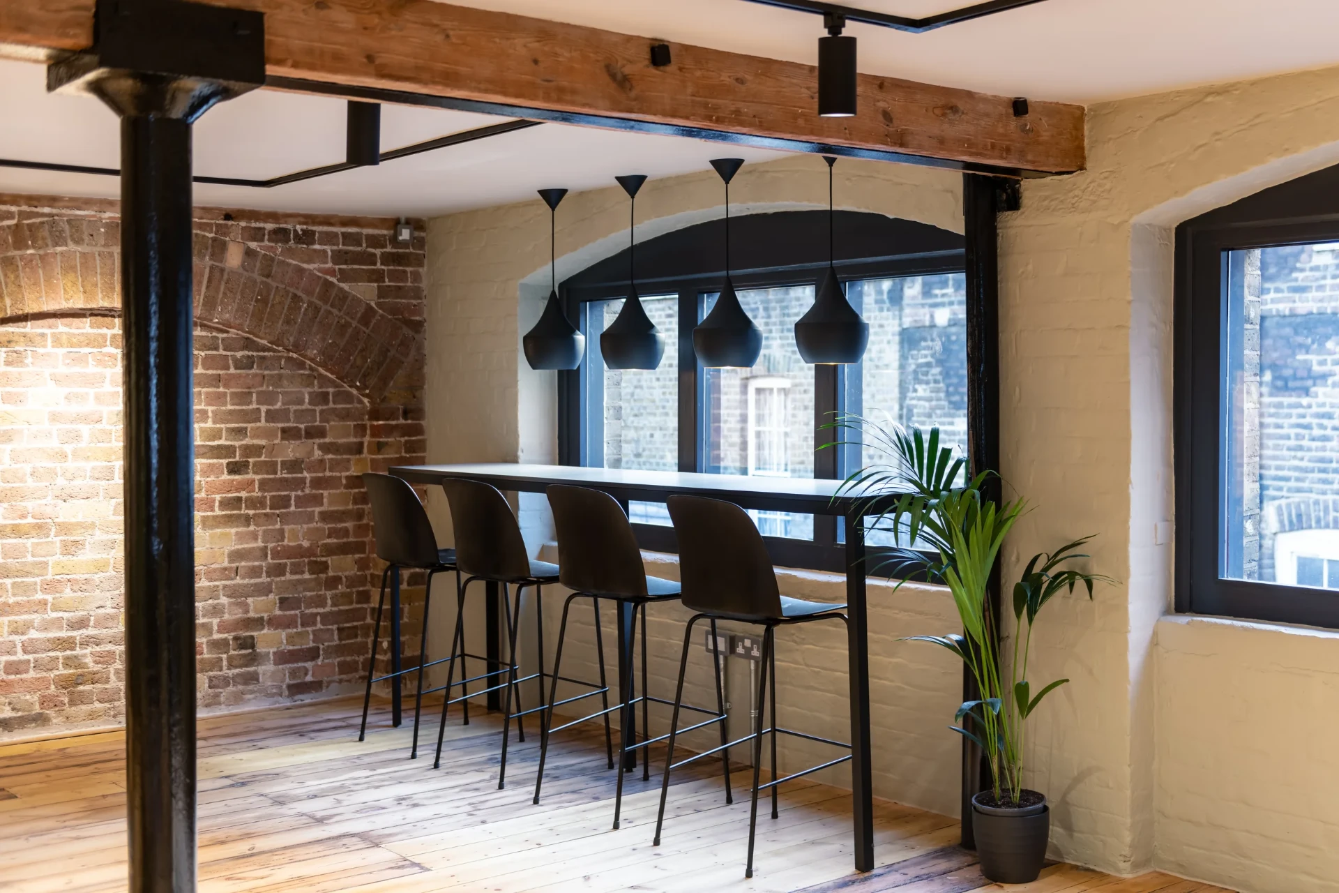 Endell Street tea point beneath vaulted brickwork